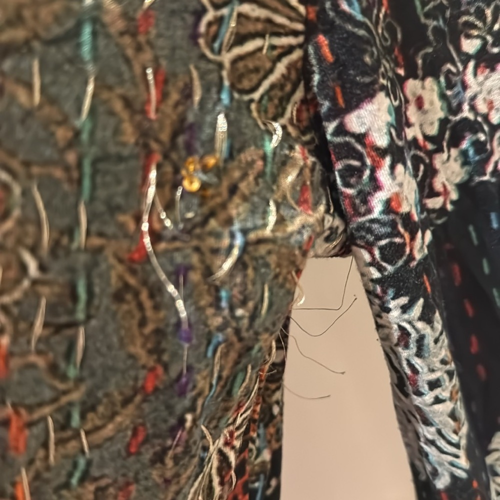 Amazing Desigual patchwork pattern dress w built in sash and gold thread accent - Picture 6 of 13